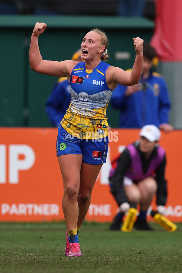AFLW 2025 Round 04 - Waalitj Marawar v Yartapuulti - A-62338973