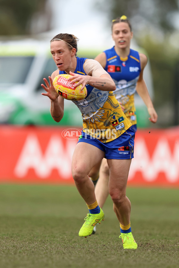 AFLW 2025 Round 04 - Waalitj Marawar v Yartapuulti - A-62338986