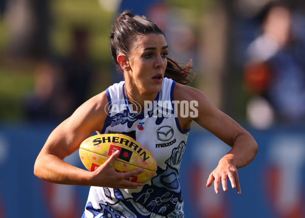 AFLW 2025 Round 04 - North Melbourne v Collingwood - A-62341329