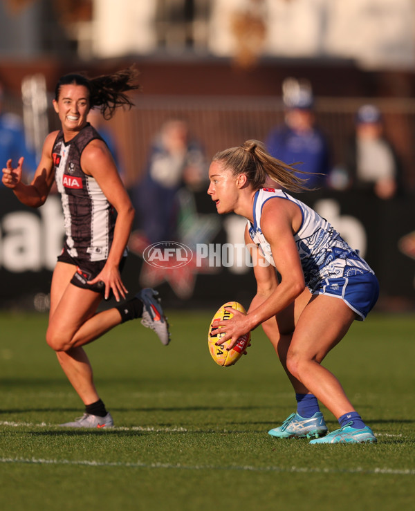 AFLW 2025 Round 04 - North Melbourne v Collingwood - A-62343046