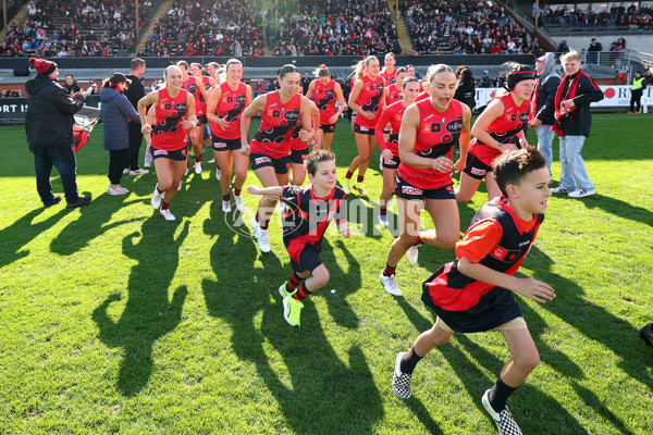 AFLW 2025 Round 04 - Essendon v Geelong - A-62348142