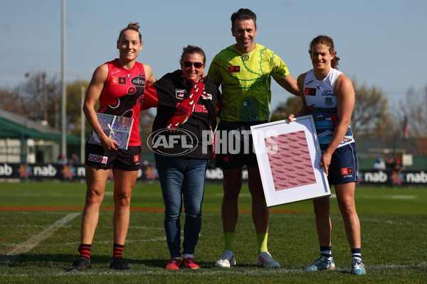 AFLW 2025 Round 04 - Essendon v Geelong - A-62348152