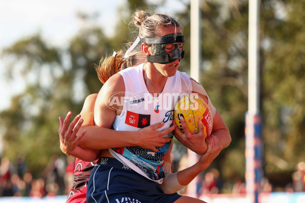 AFLW 2025 Round 04 - Essendon v Geelong - A-62349841