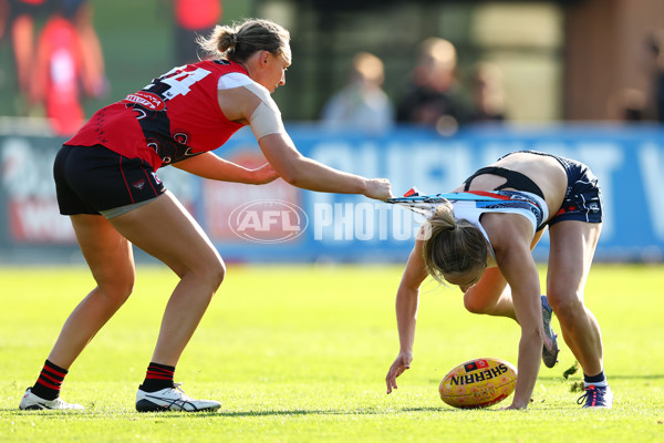 AFLW 2025 Round 04 - Essendon v Geelong - A-62349850