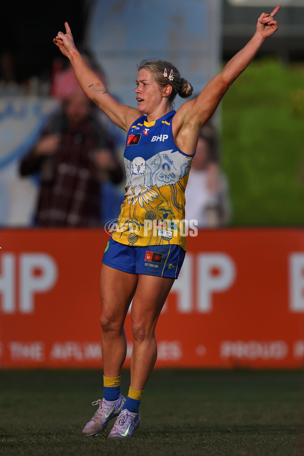 AFLW 2025 Round 04 - Waalitj Marawar v Yartapuulti - A-62351582