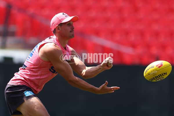 AFL 2025 Training - Gold Coast 090925 - A-62366937