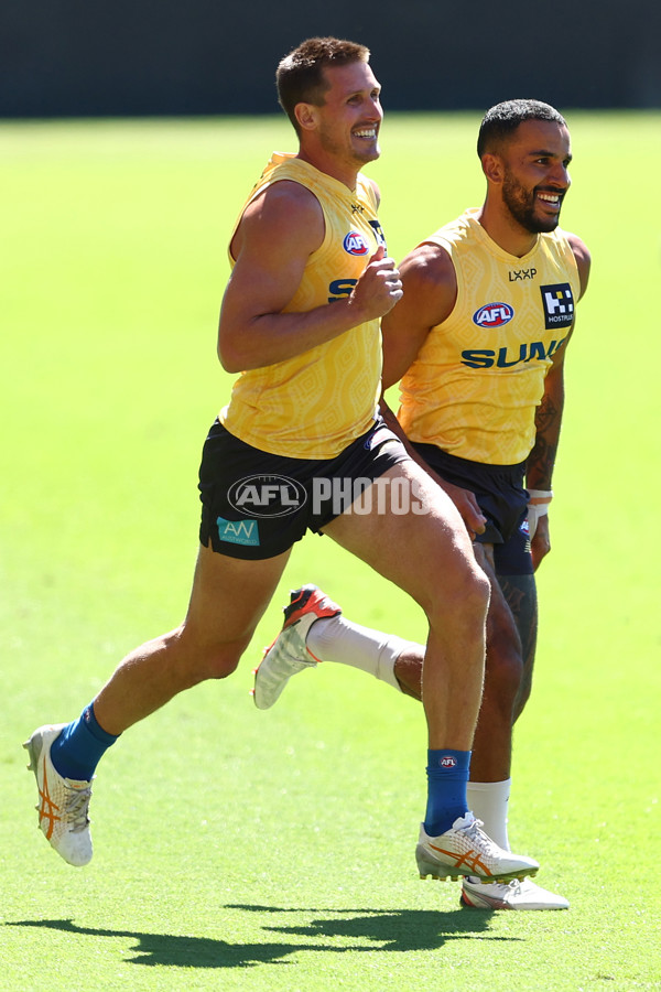 AFL 2025 Training - Gold Coast 110925 - A-62531593