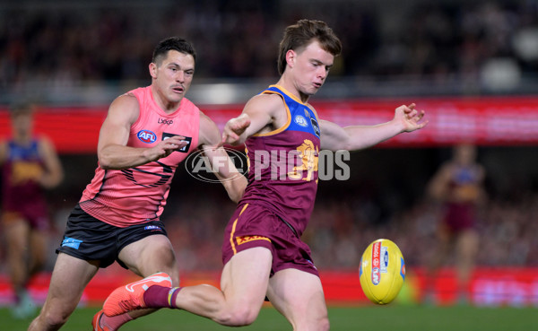 AFL 2025 Second Semi Final - Brisbane v Gold Coast - A-62774219