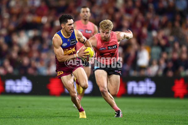AFL 2025 Second Semi Final - Brisbane v Gold Coast - A-62791526