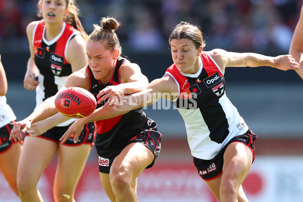 AFLW 2025 Round 05 - Essendon v St Kilda - A-62803399