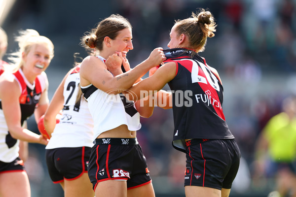 AFLW 2025 Round 05 - Essendon v St Kilda - A-62808290