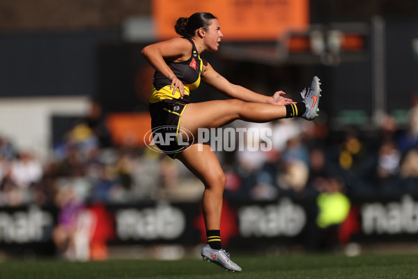 AFLW 2025 Round 05 - Richmond v Geelong - A-62811129