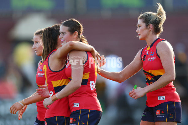 AFLW 2025 Round 05 - Hawthorn v Adelaide - A-62820837