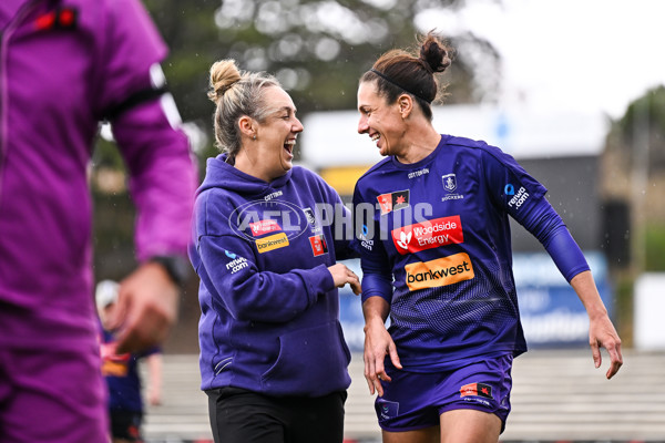 AFLW 2025 Round 05 - Fremantle v West Coast - A-62820848