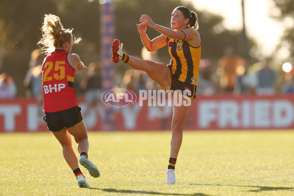 AFLW 2025 Round 05 - Hawthorn v Adelaide - A-62827261