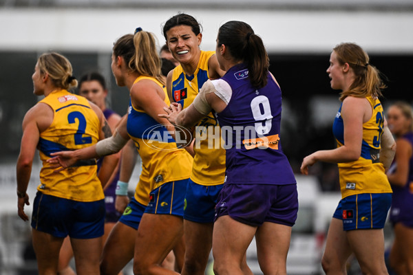 AFLW 2025 Round 05 - Fremantle v West Coast - A-62828748