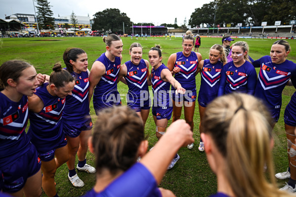 AFLW 2025 Round 05 - Fremantle v West Coast - A-62836552